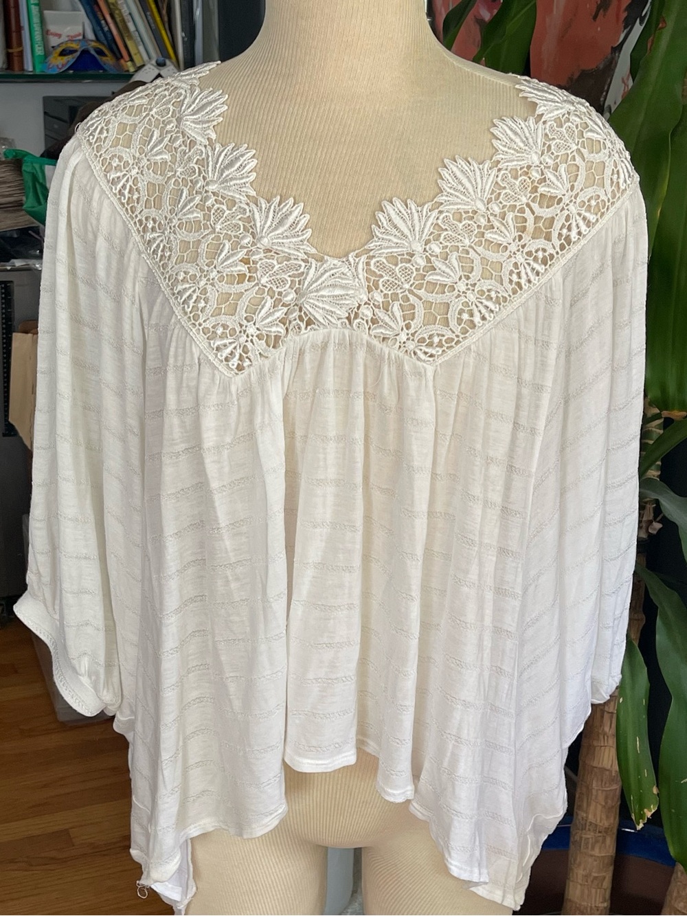 White Blousy Blouse with bat wing sleeves and lace yoke - M